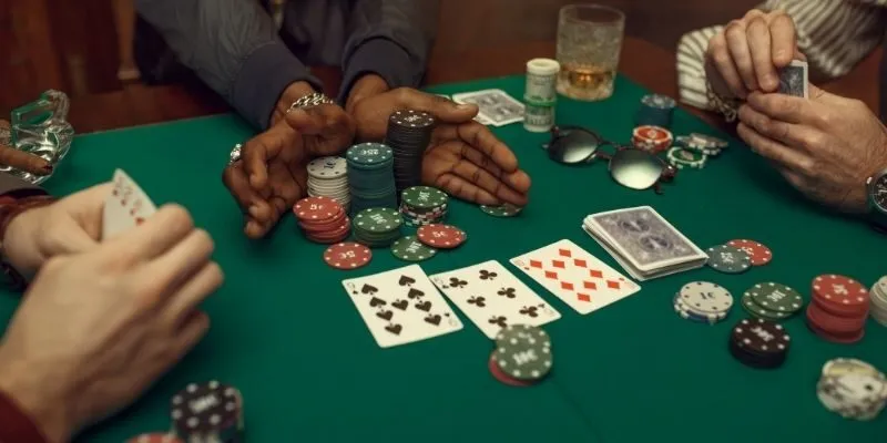 Quy định thứ tự tổ hợp theo cách chơi Poker